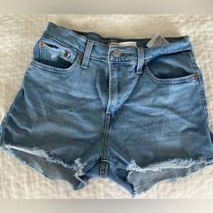 LEVI’s high waisted jean short
